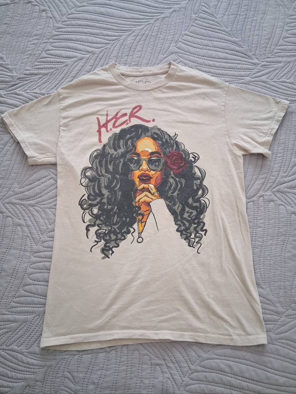 H.E.R. Graphic Short Sleeve Tee in Cream